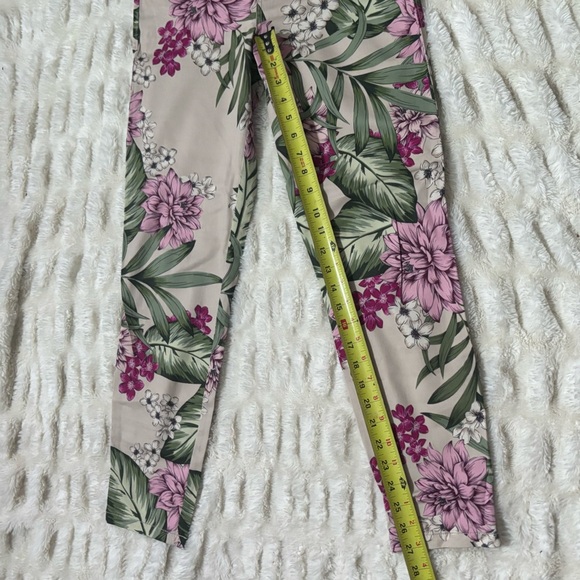 MARCIANO LOS ANGELES Women’s Floral Print High Rise Pants - Picture 13 of 15